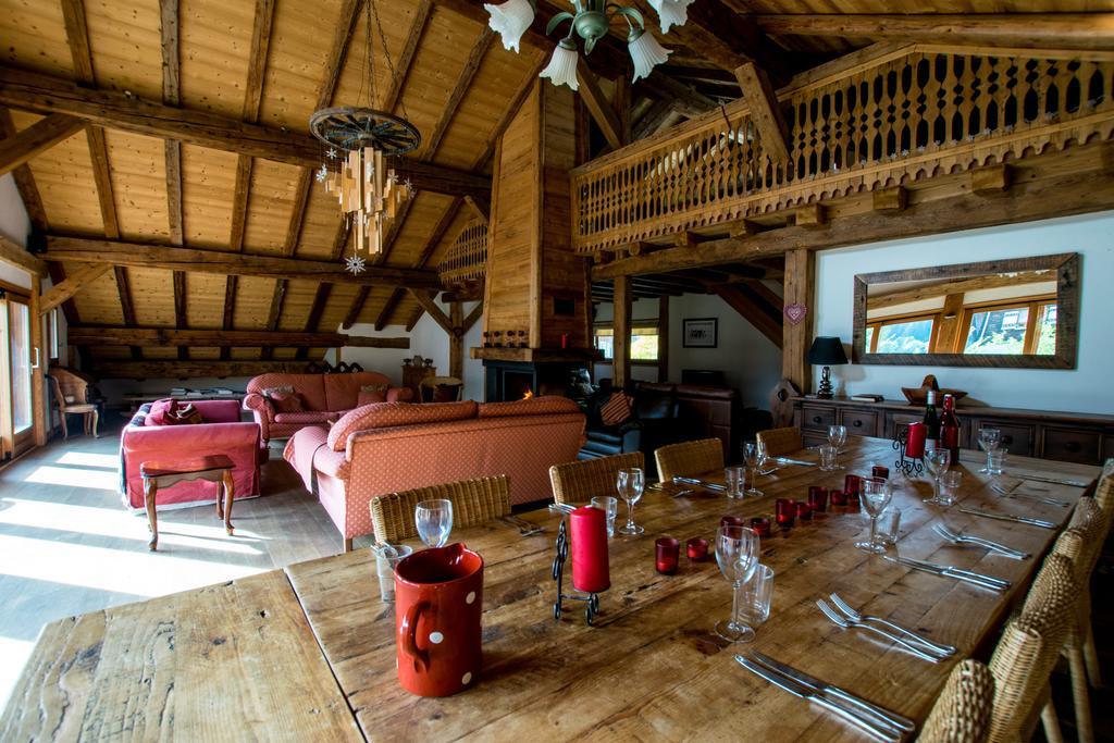 La Ferme Du Chateau Abondance Exterior foto